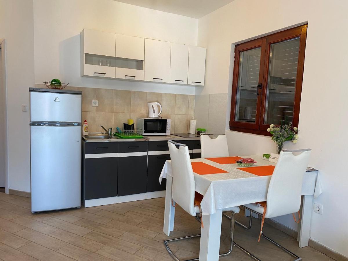 Apartments Darija Kotor Exterior photo